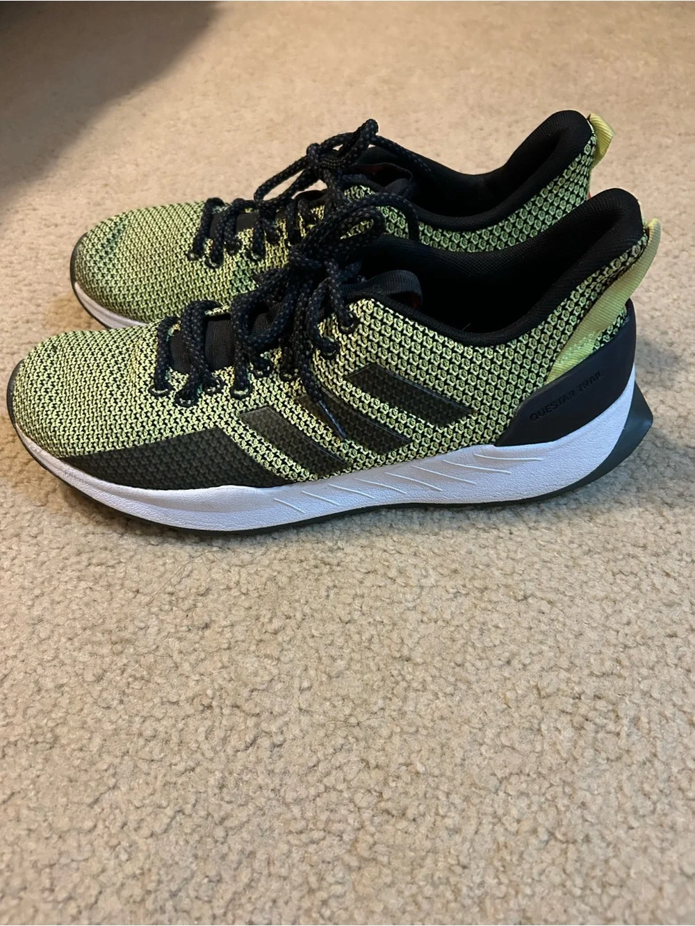 adidas Neon Yellow and Black Mesh Running Sneakers men’s 10.5